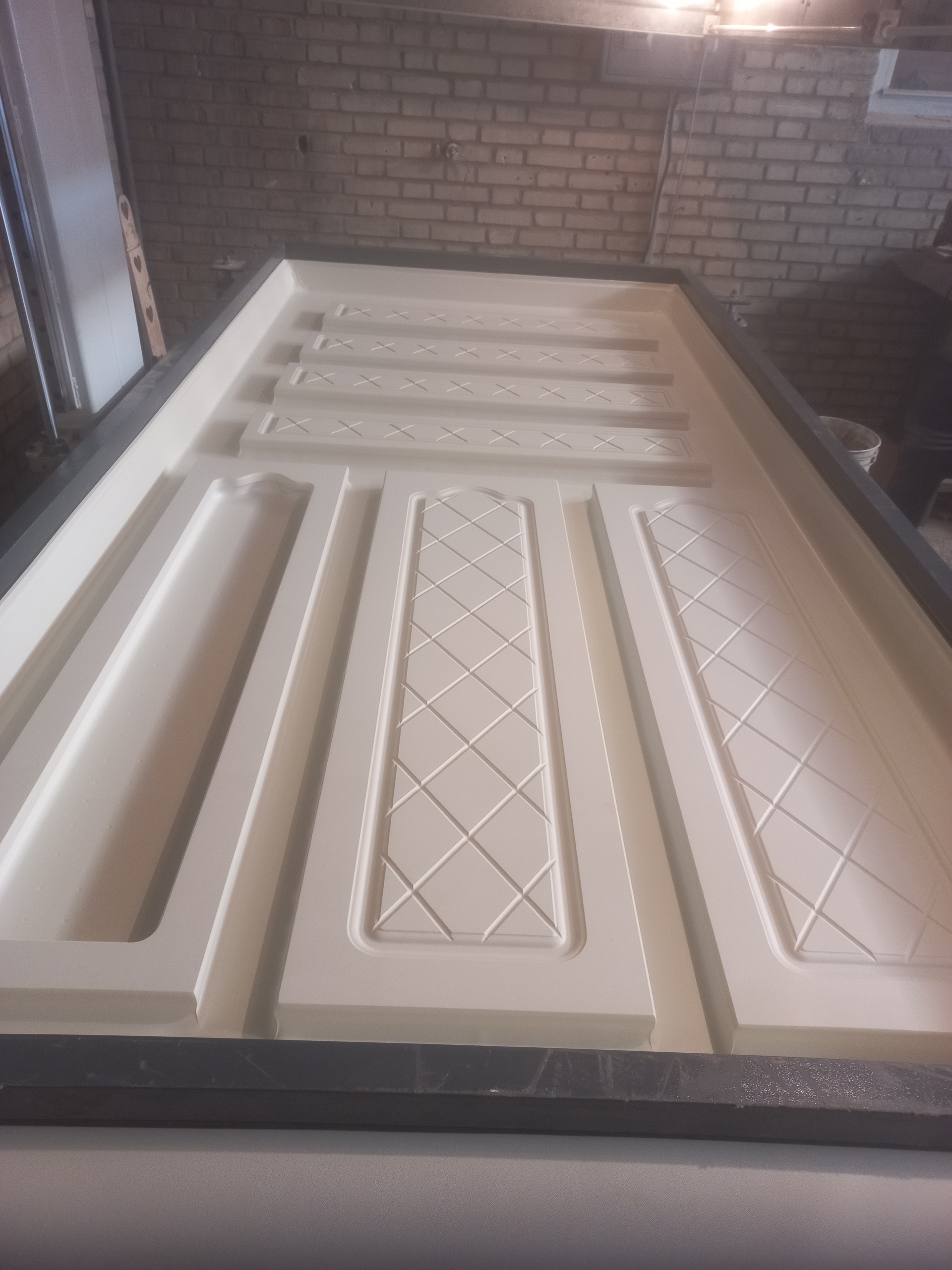 بهترین خدمات برش برش چوب ام دی اف و صنایع چوبی در تهران