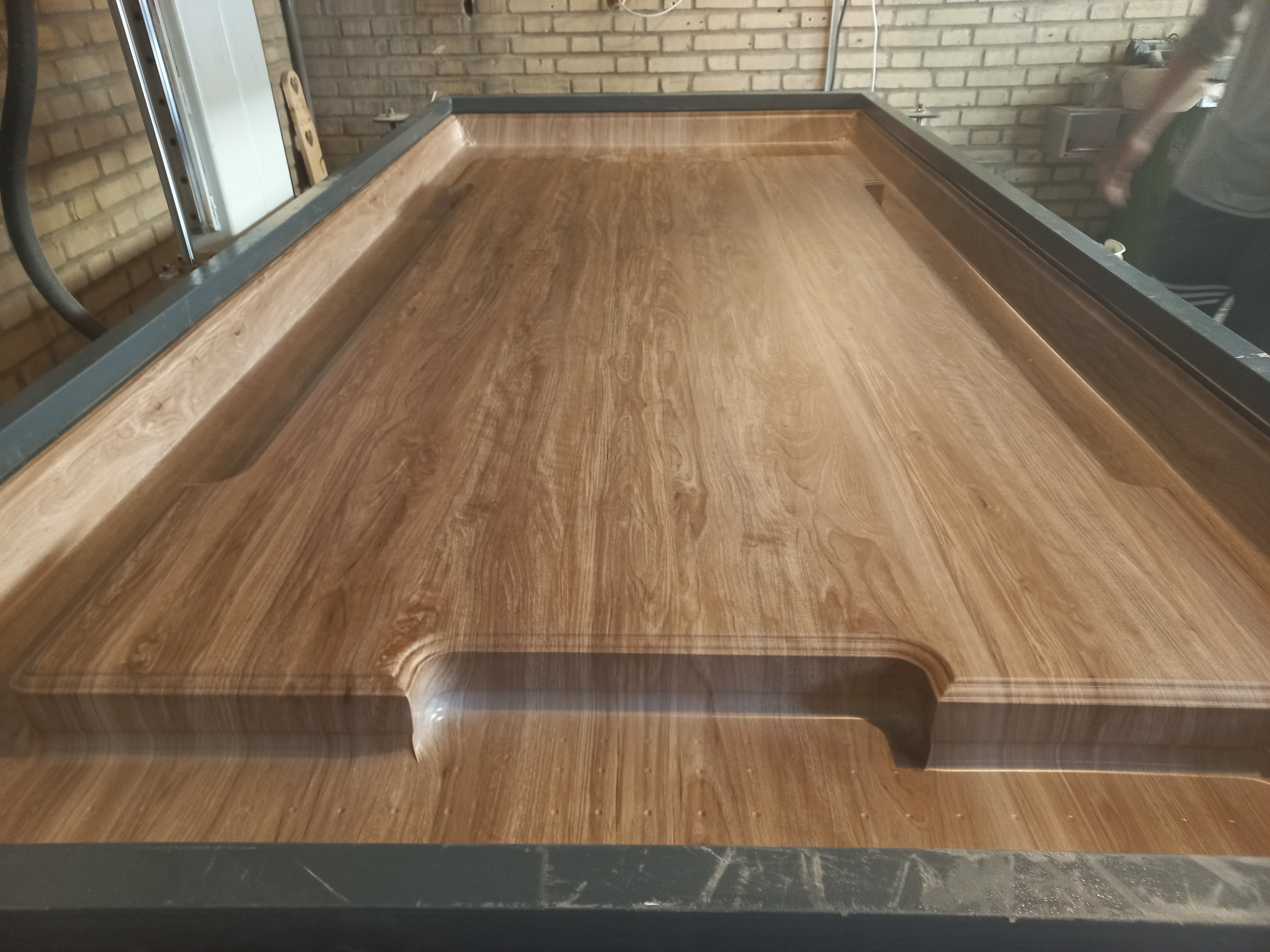 بهترین خدمات برش برش چوب ام دی اف و صنایع چوبی در تهران