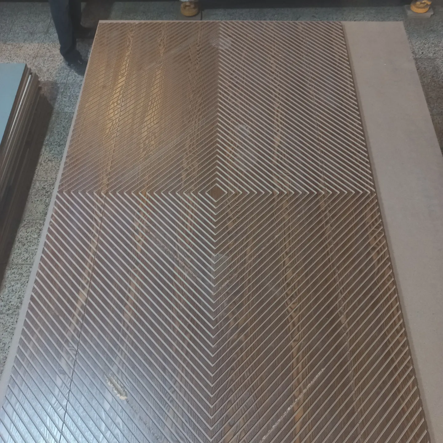 بهترین خدمات برش برش چوب ام دی اف و صنایع چوبی در تهران